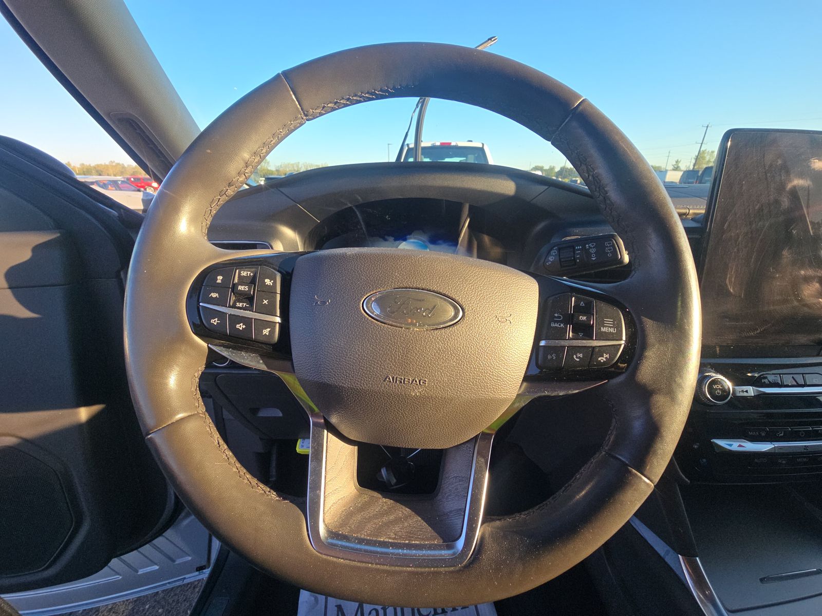 2022 Ford Explorer Platinum AWD