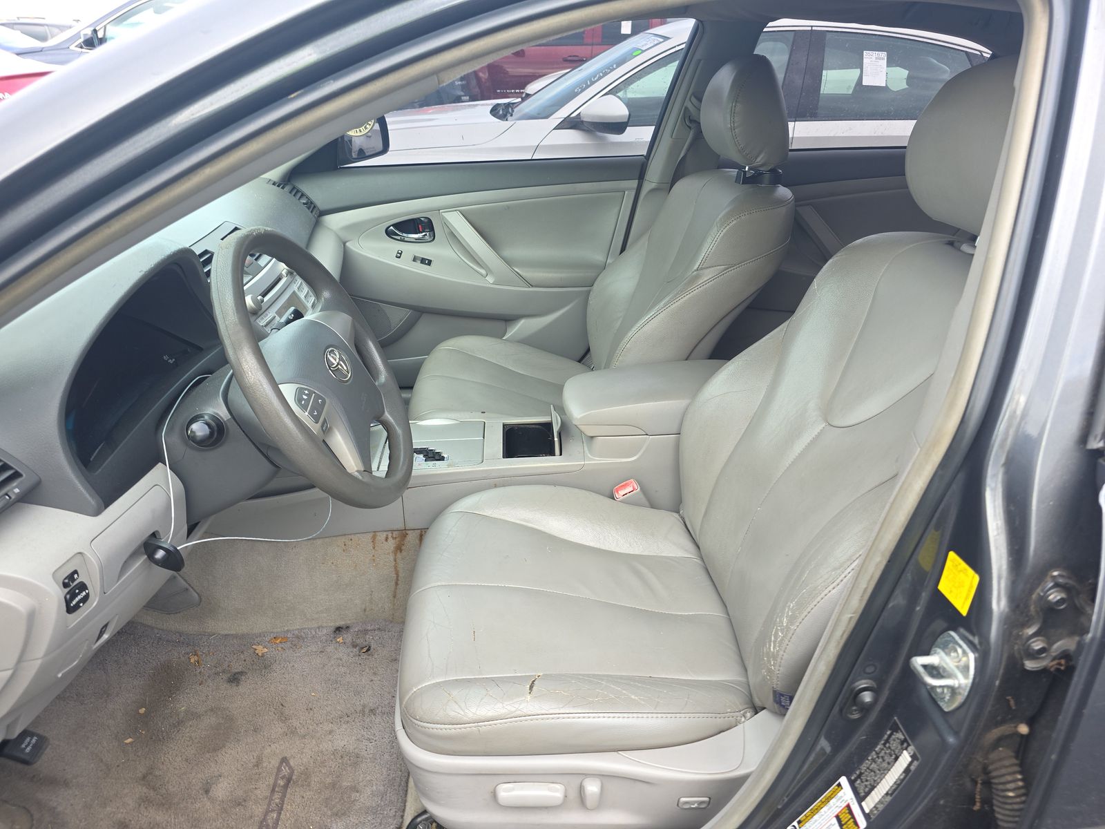 2011 Toyota Camry LE FWD