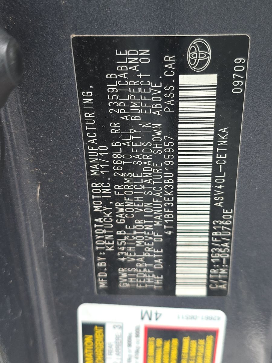 2011 Toyota Camry LE FWD