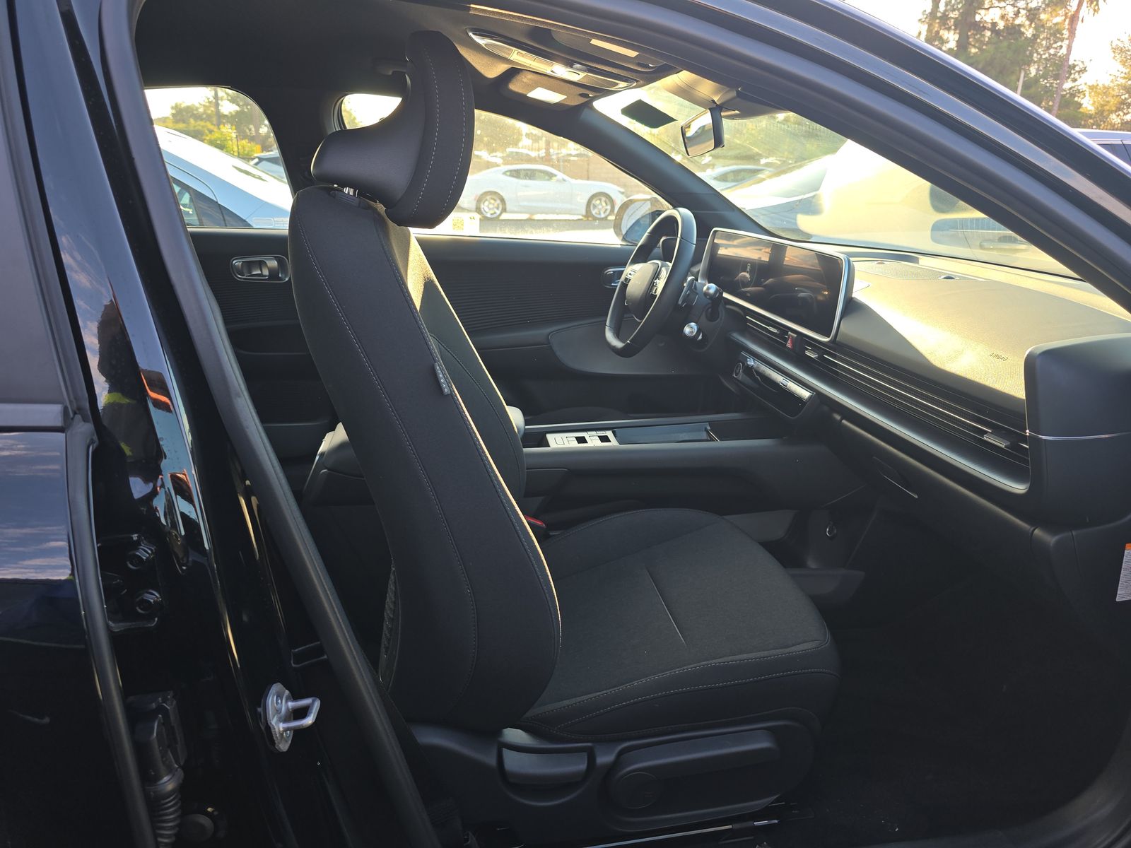 2024 Hyundai IONIQ 6 SE RWD