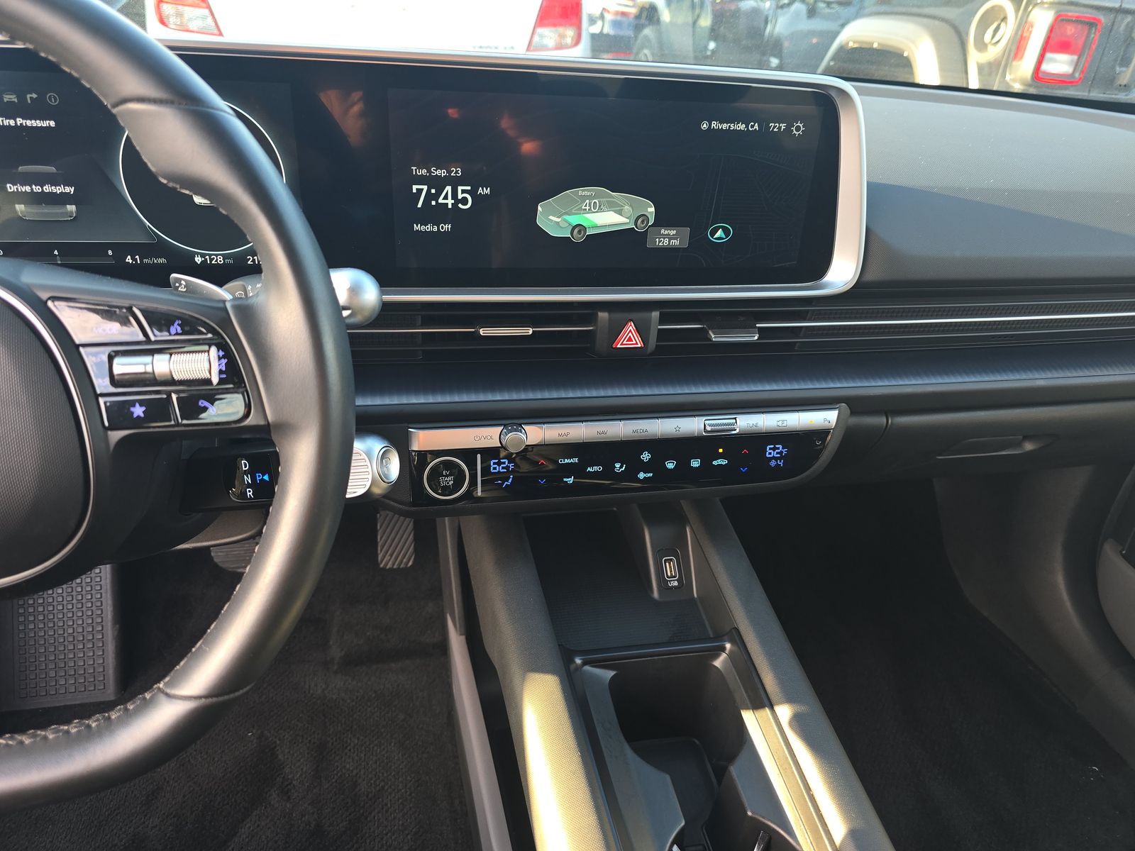 2024 Hyundai IONIQ 6 SE RWD