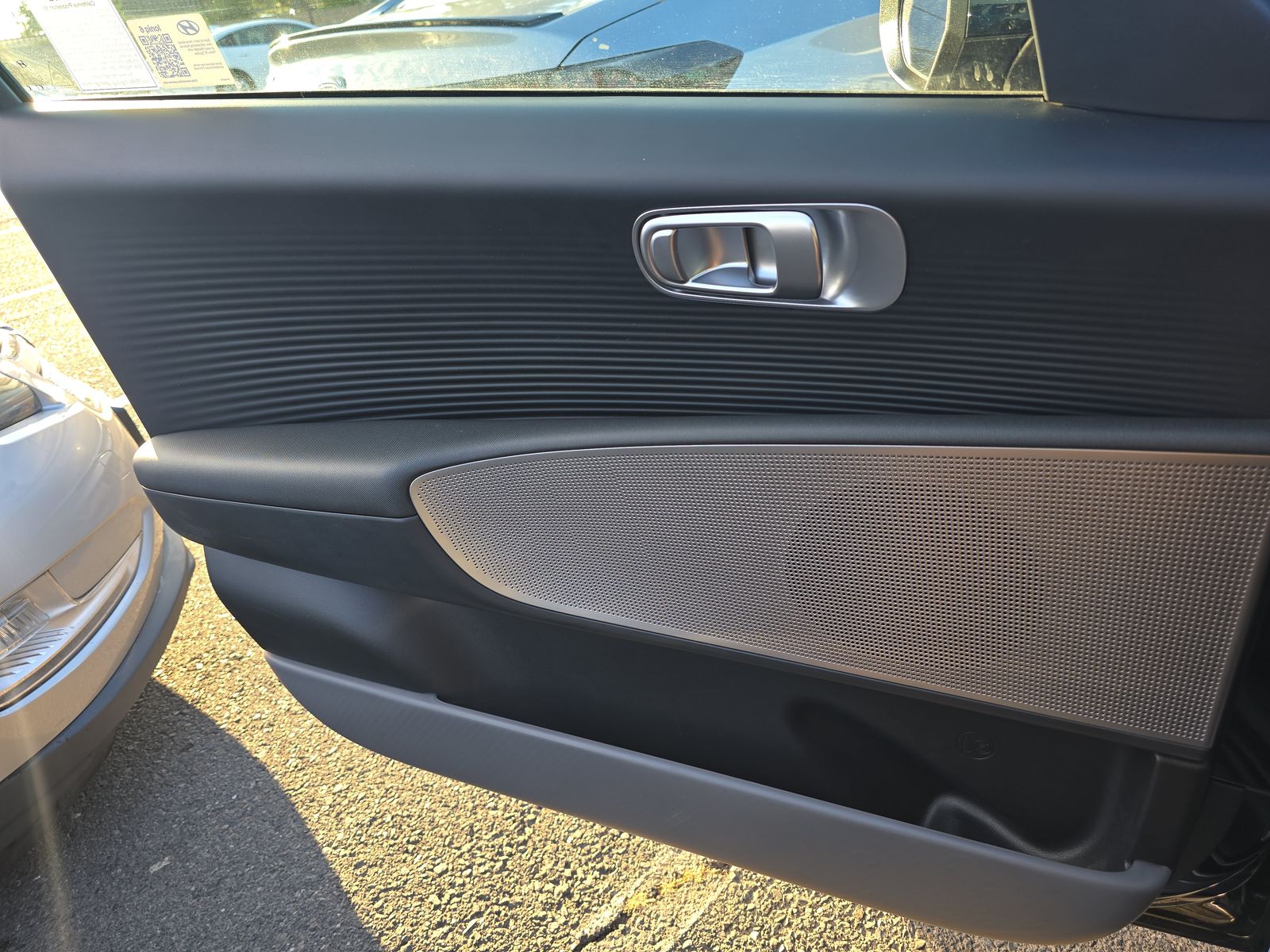 2024 Hyundai IONIQ 6 SE RWD