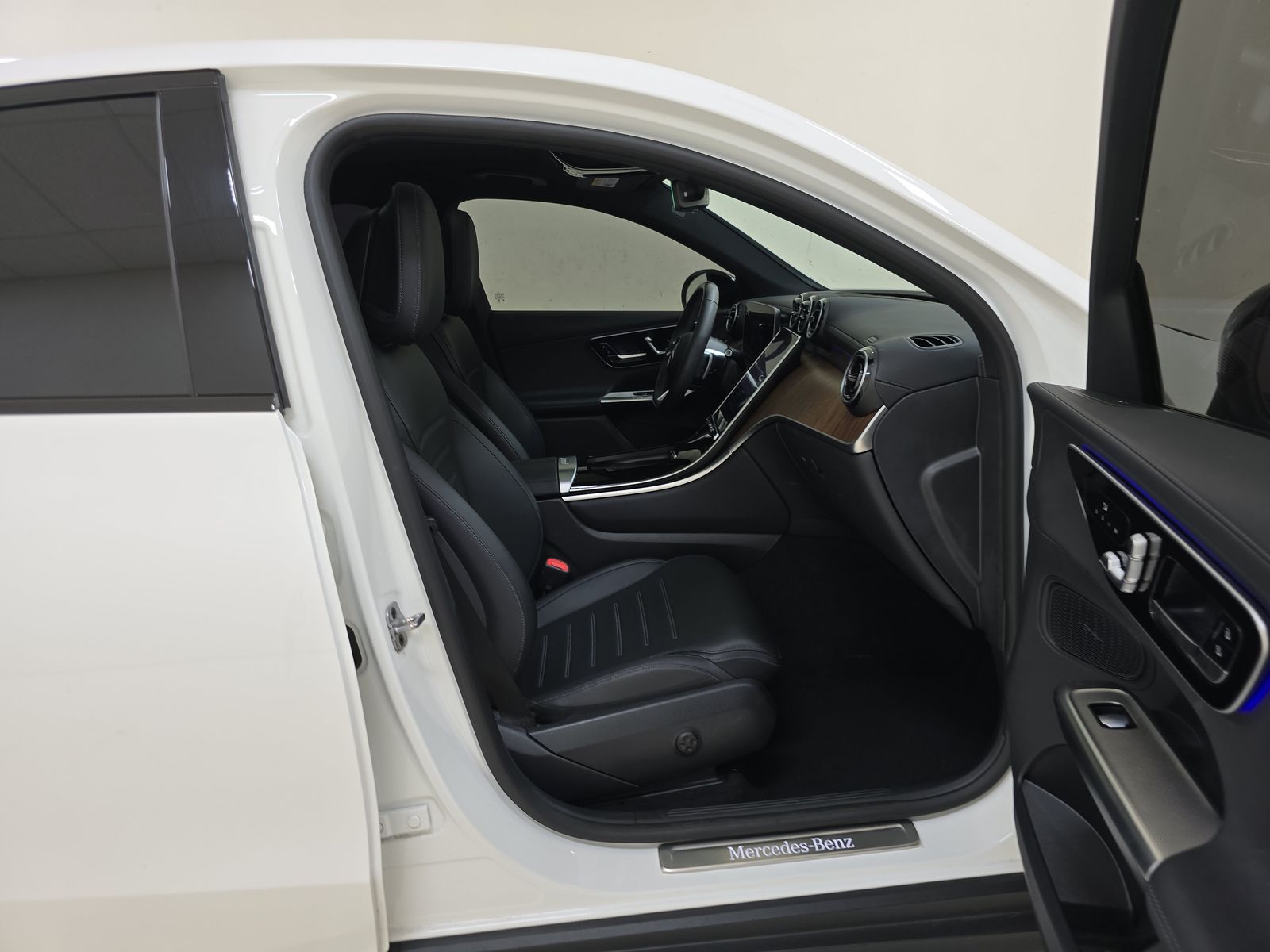 2024 Mercedes-Benz GLC GLC 300 AWD