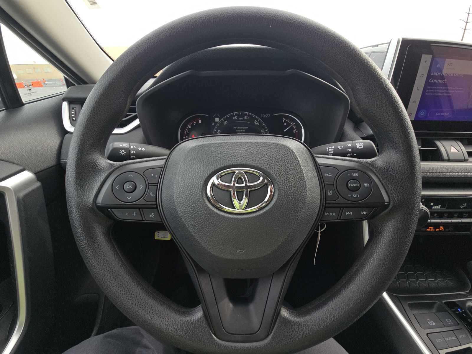 2025 Toyota RAV4 LE FWD