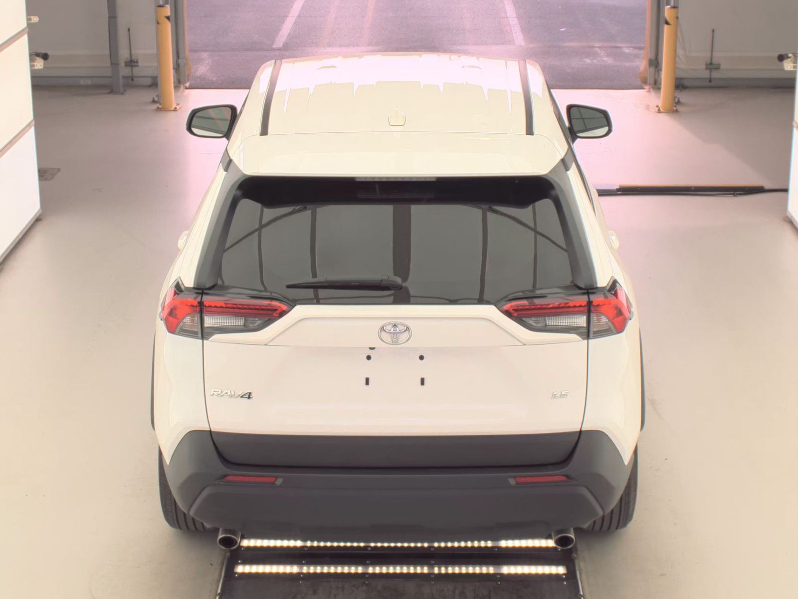 2025 Toyota RAV4 LE FWD