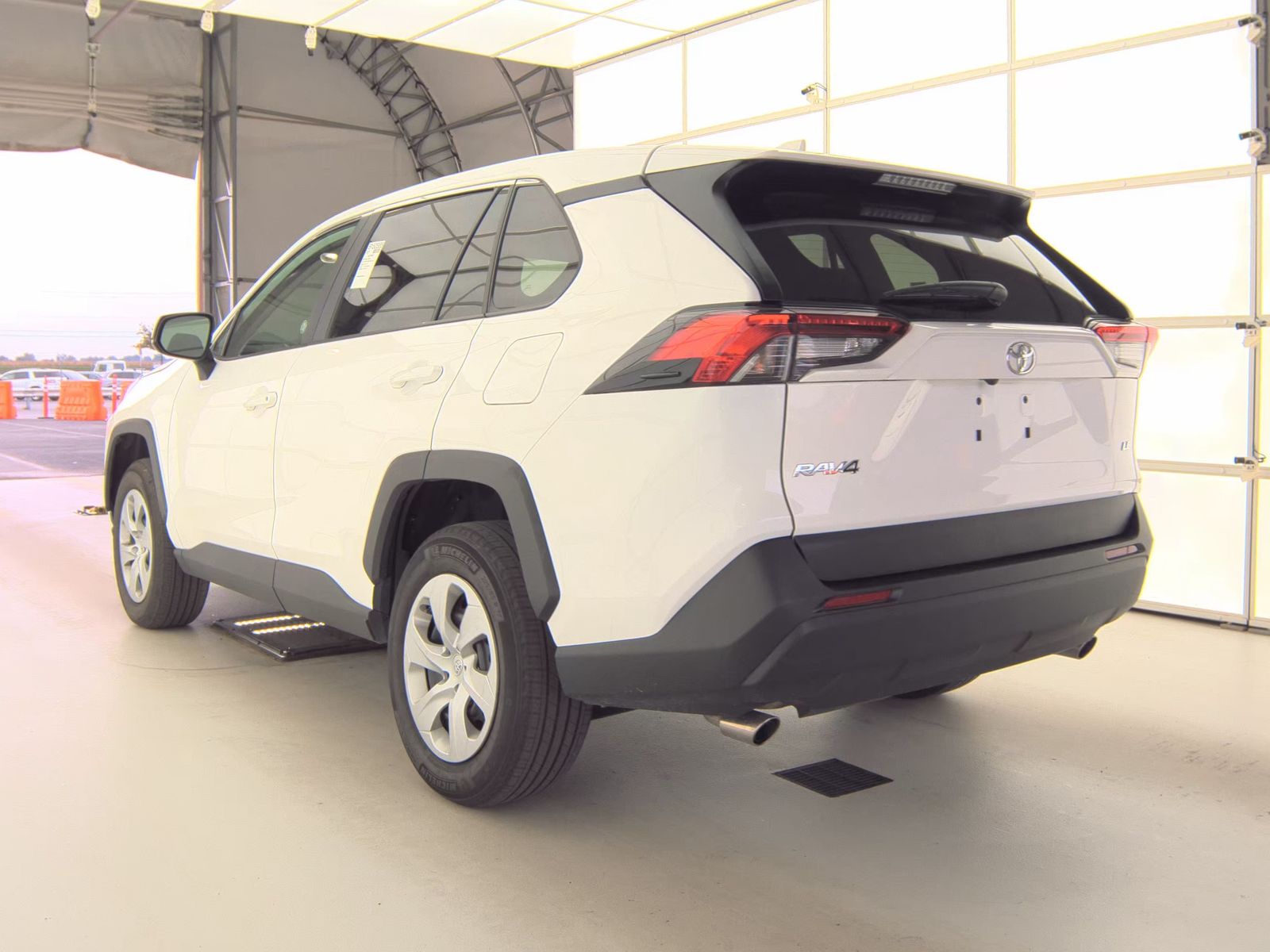 2025 Toyota RAV4 LE FWD