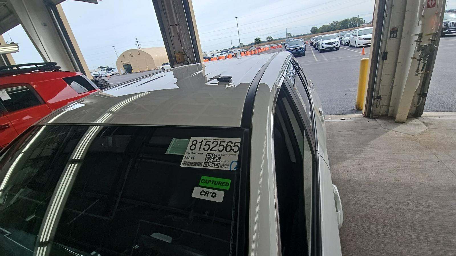 2025 Toyota RAV4 LE FWD