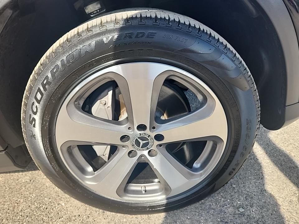 2022 Mercedes-Benz GLC GLC 300 AWD