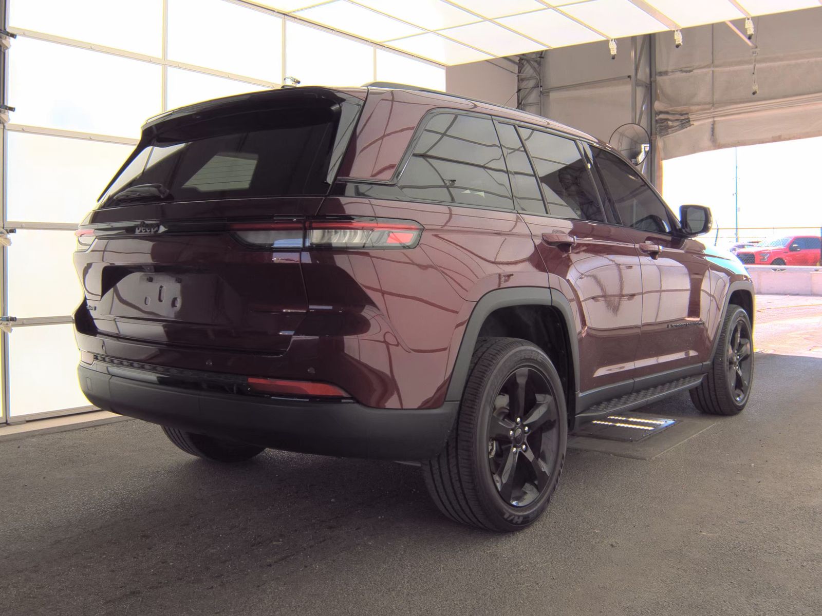 2024 Jeep Grand Cherokee Altitude AWD