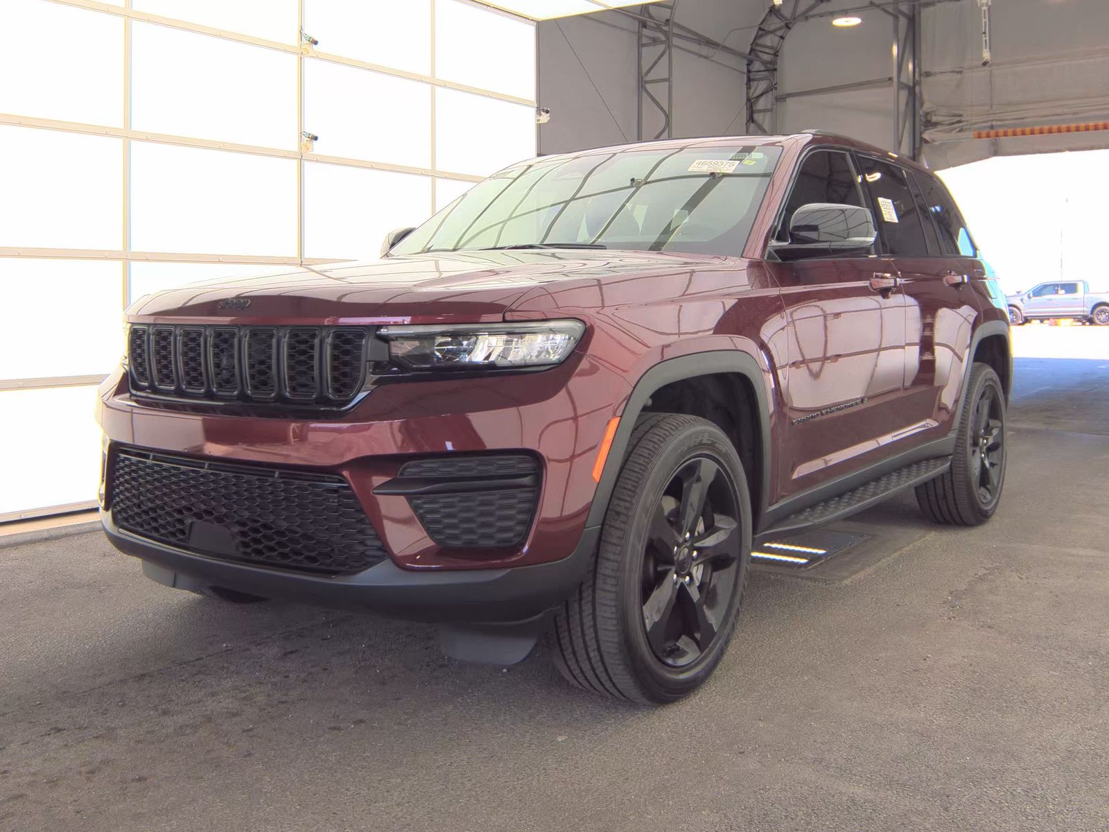 2024 Jeep Grand Cherokee Altitude AWD