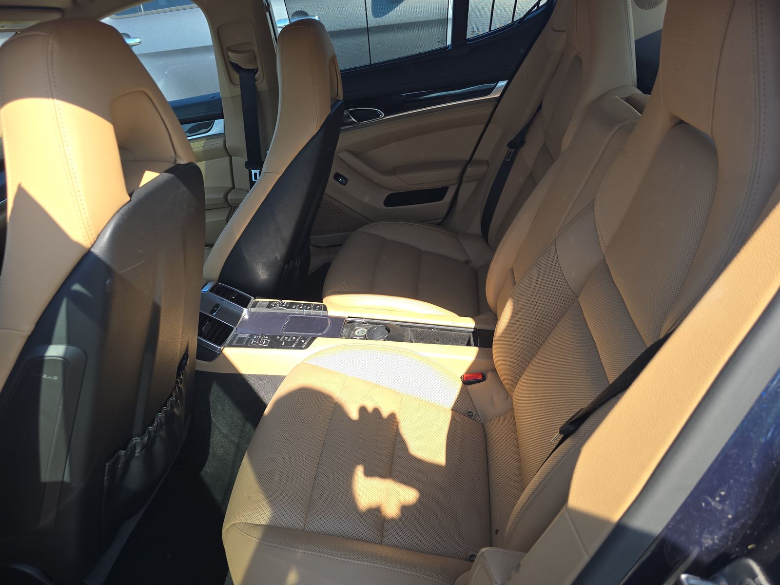 2016 Porsche Panamera 4 Edition AWD