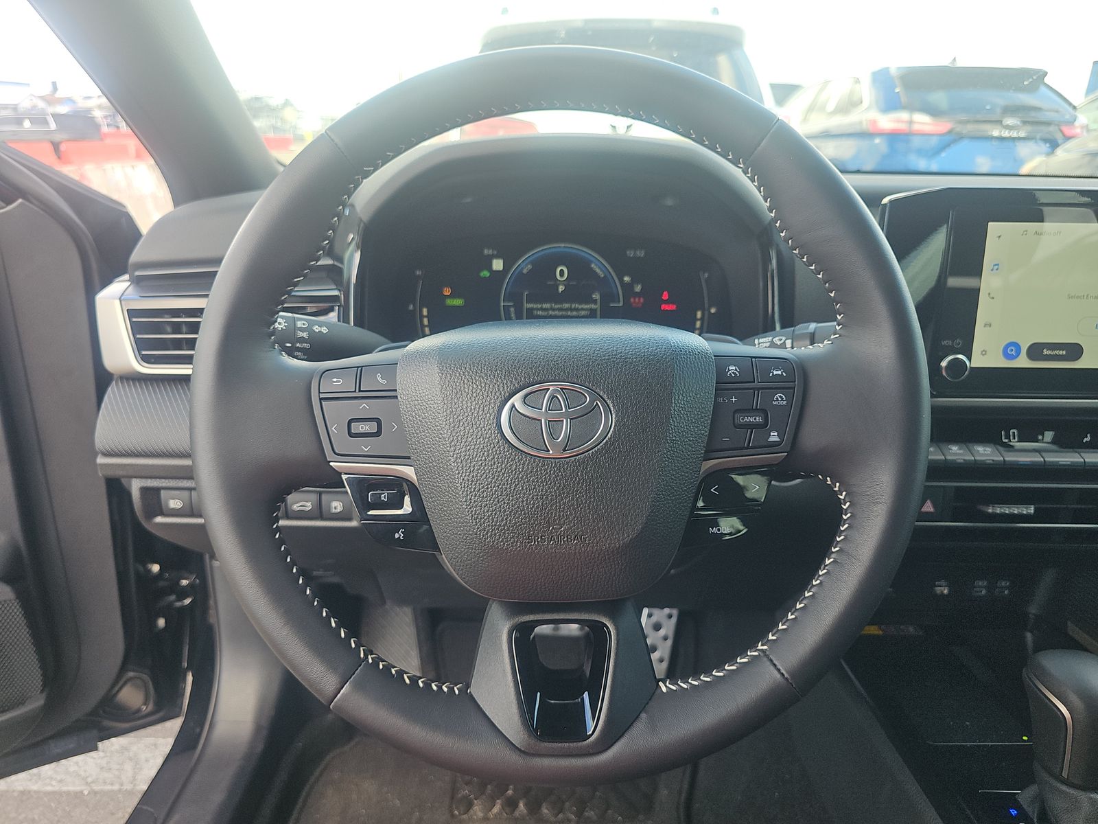 2025 Toyota Camry SE FWD