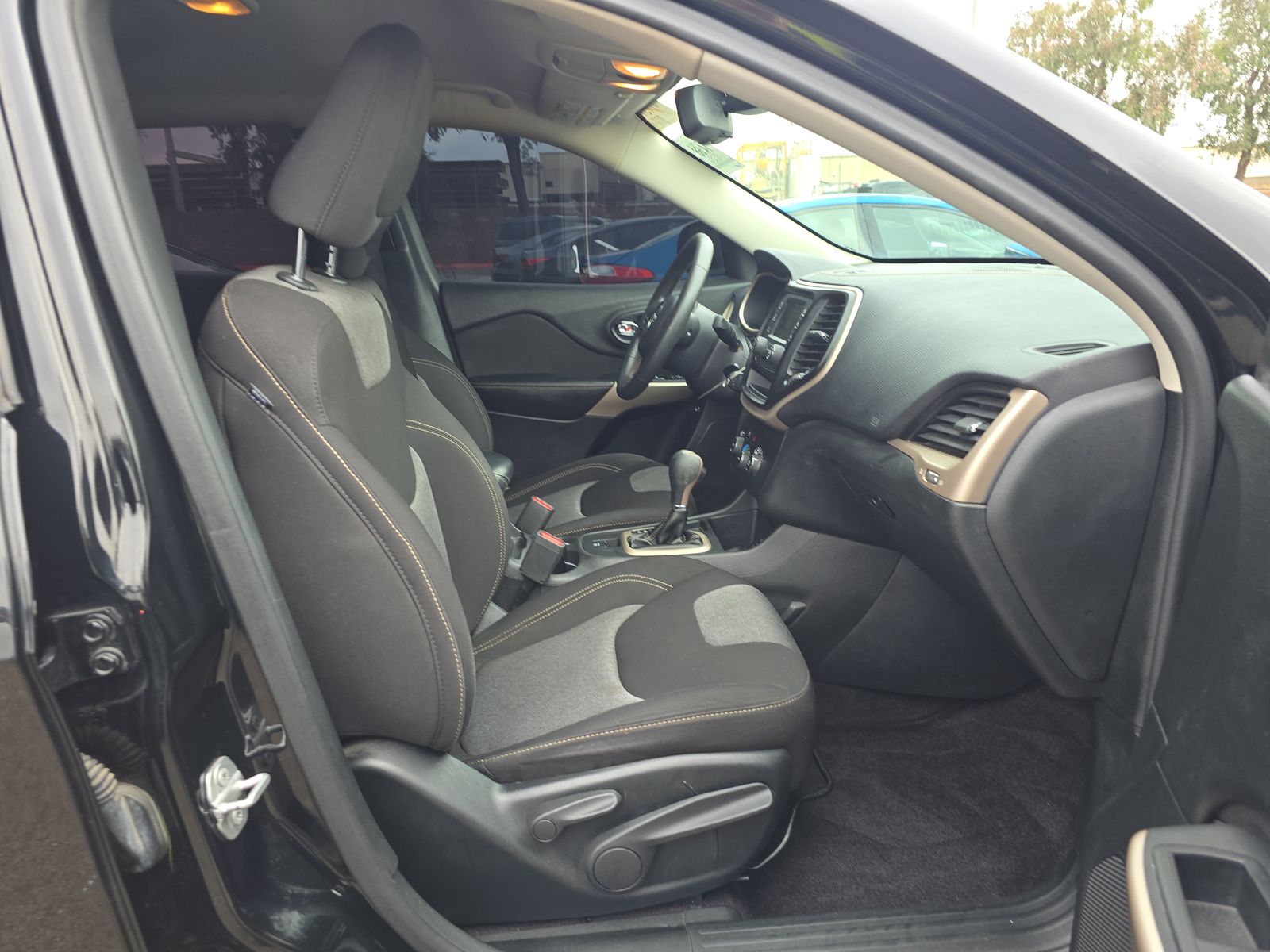 2018 Jeep Cherokee Latitude FWD