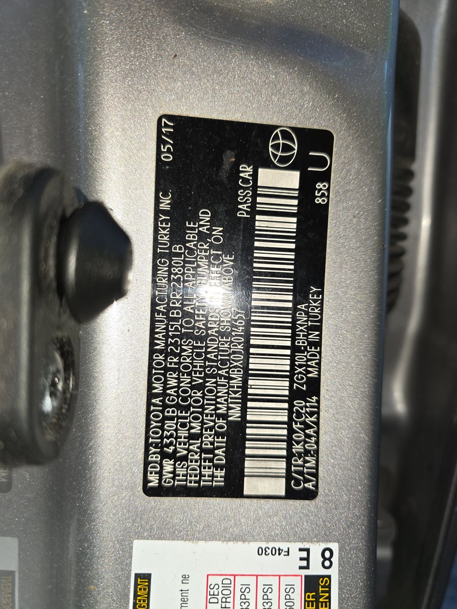 2018 Toyota C-HR XLE FWD