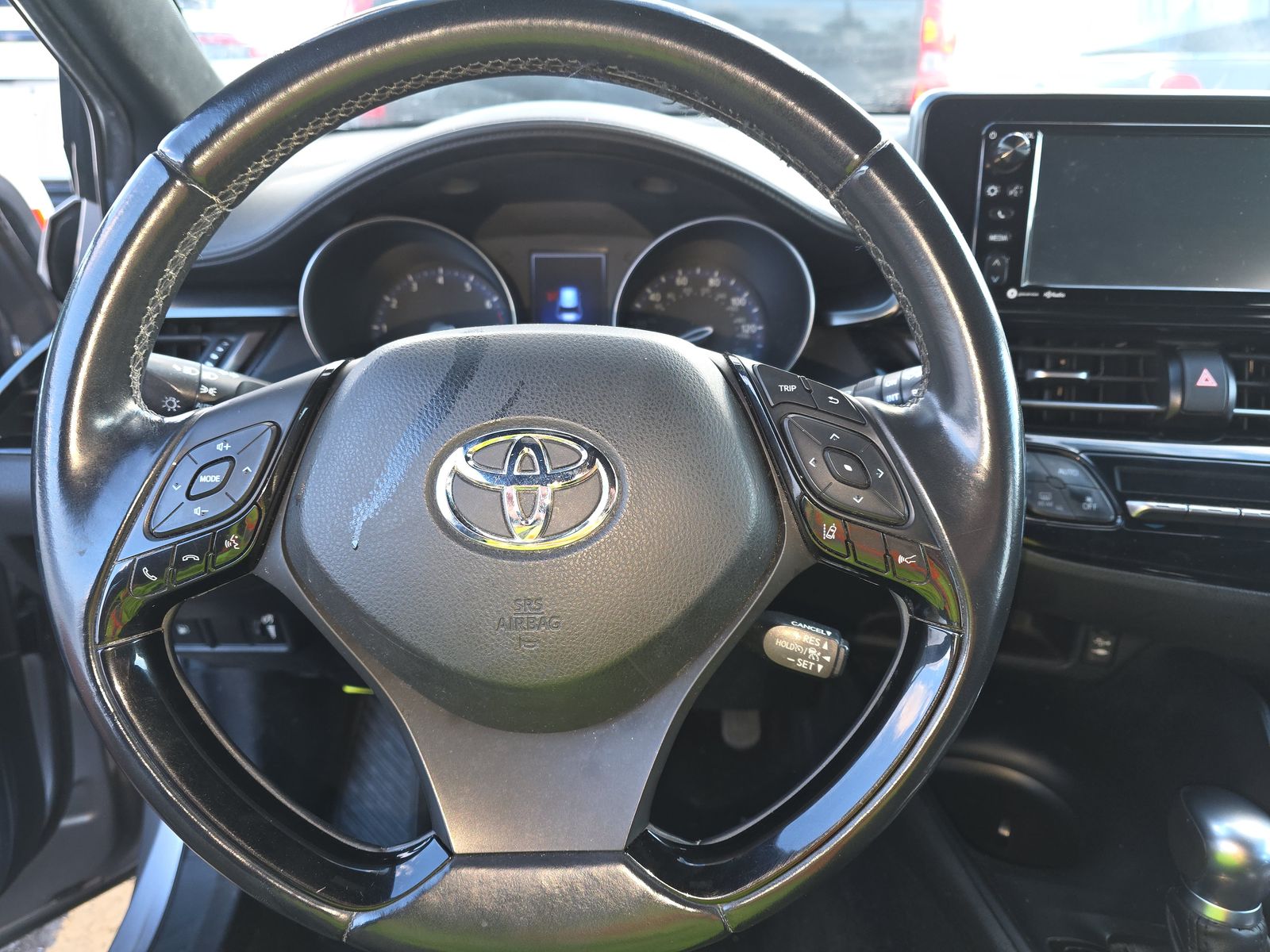 2018 Toyota C-HR XLE FWD