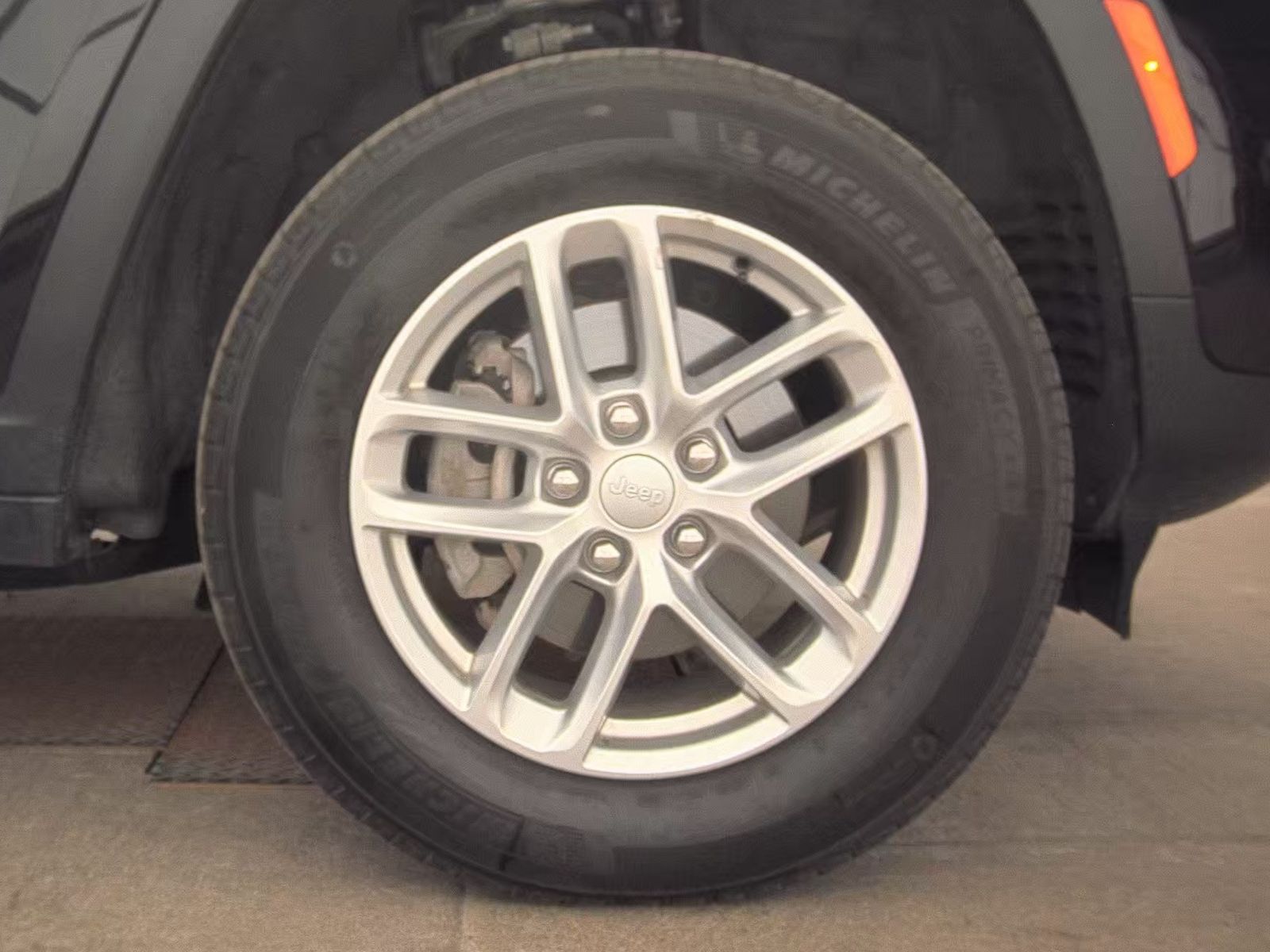 2024 Jeep Grand Cherokee Laredo X AWD