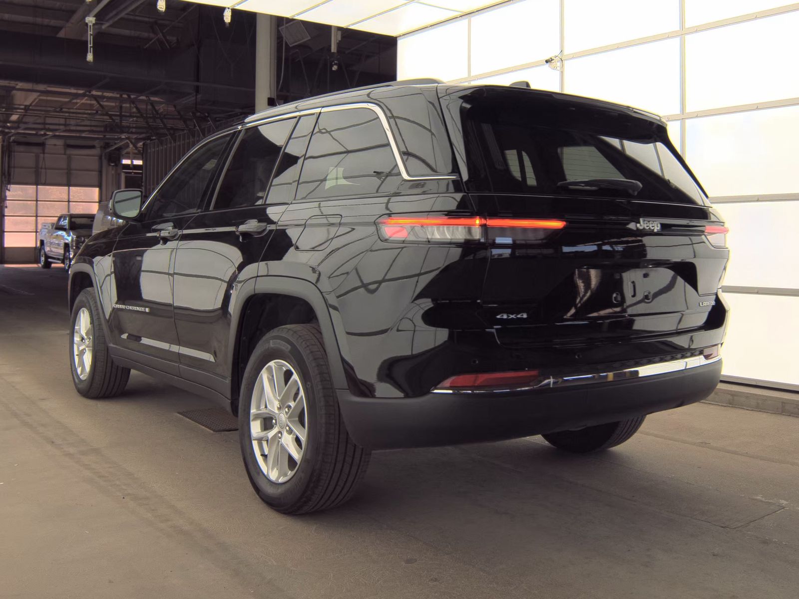 2024 Jeep Grand Cherokee Laredo X AWD
