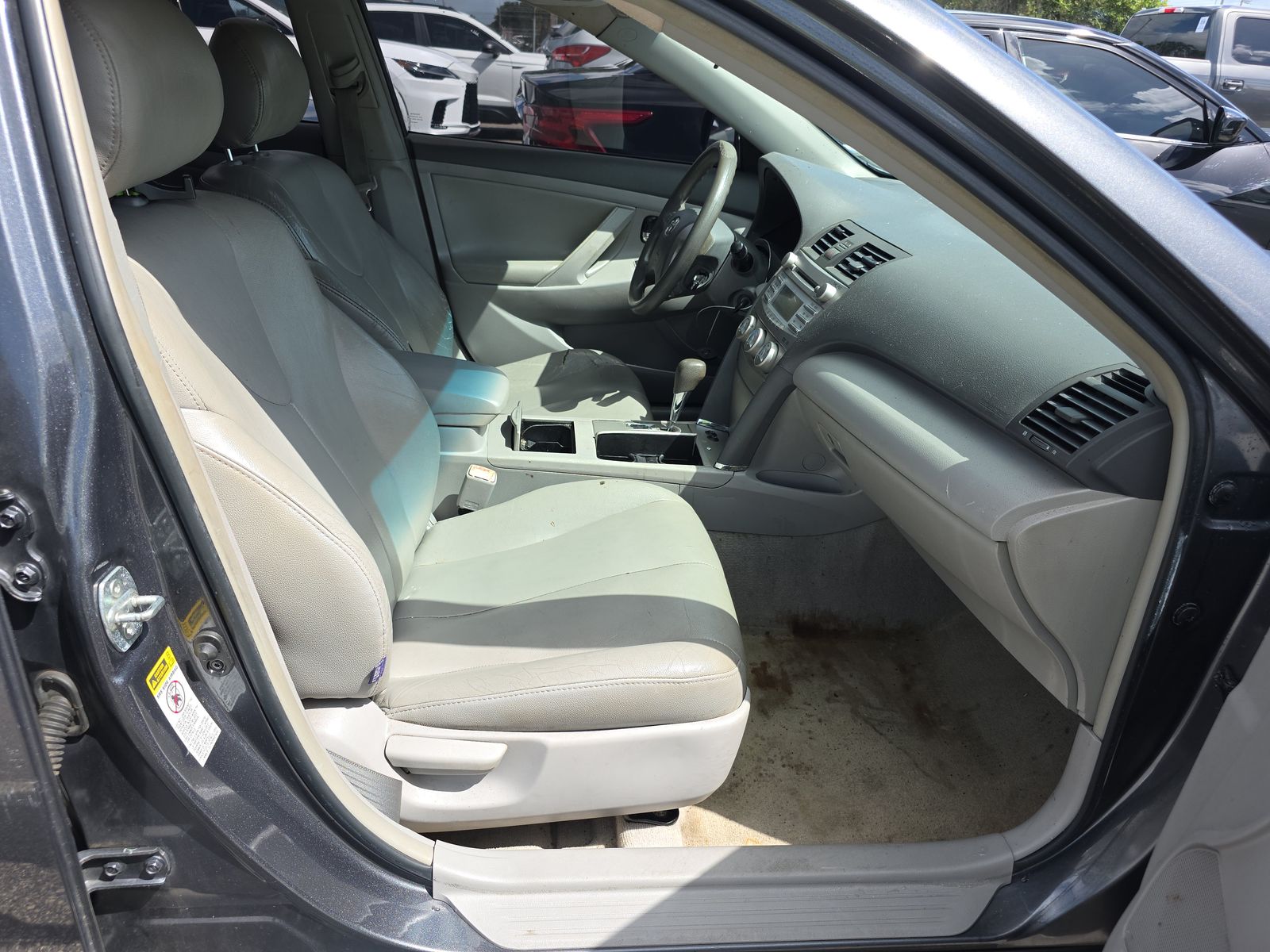 2011 Toyota Camry LE FWD