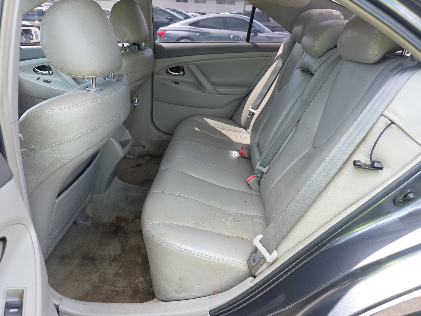 2011 Toyota Camry LE FWD