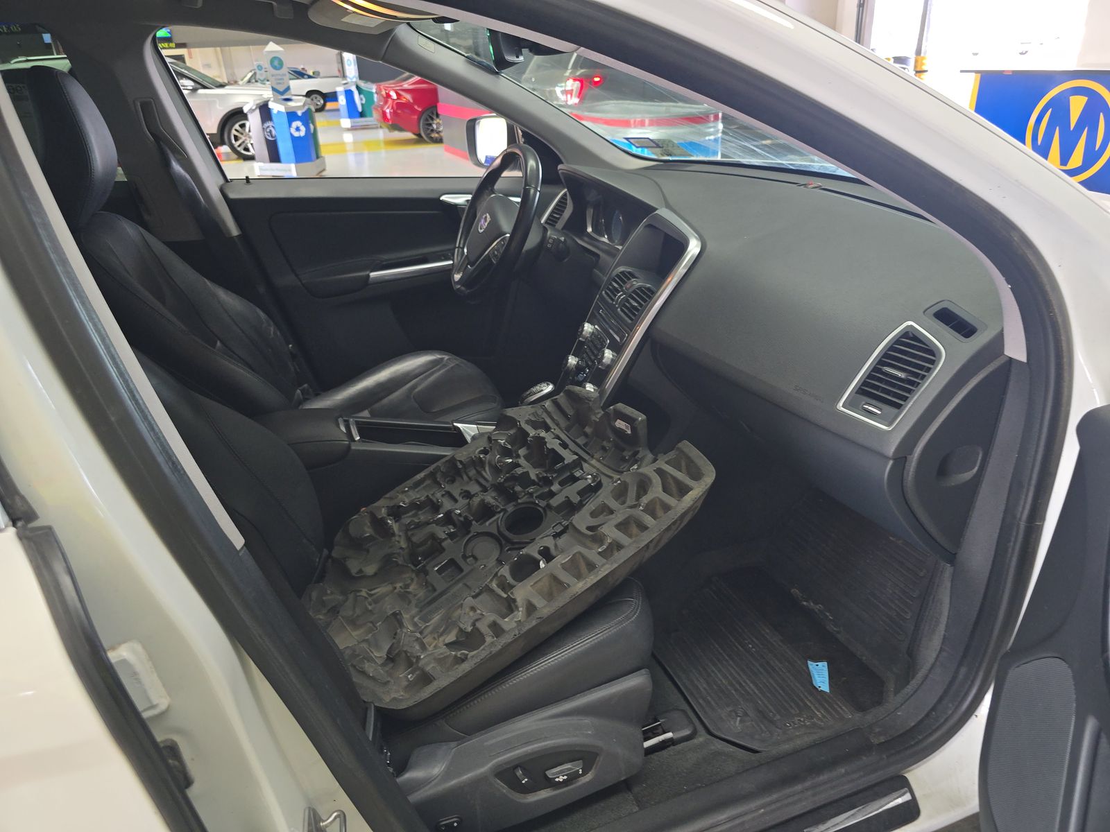 2016 Volvo XC60 T5 Premier FWD