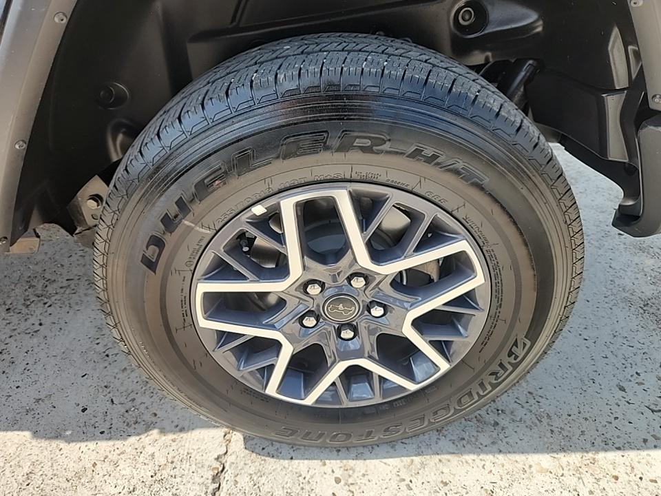 2024 Jeep Wrangler Sahara AWD