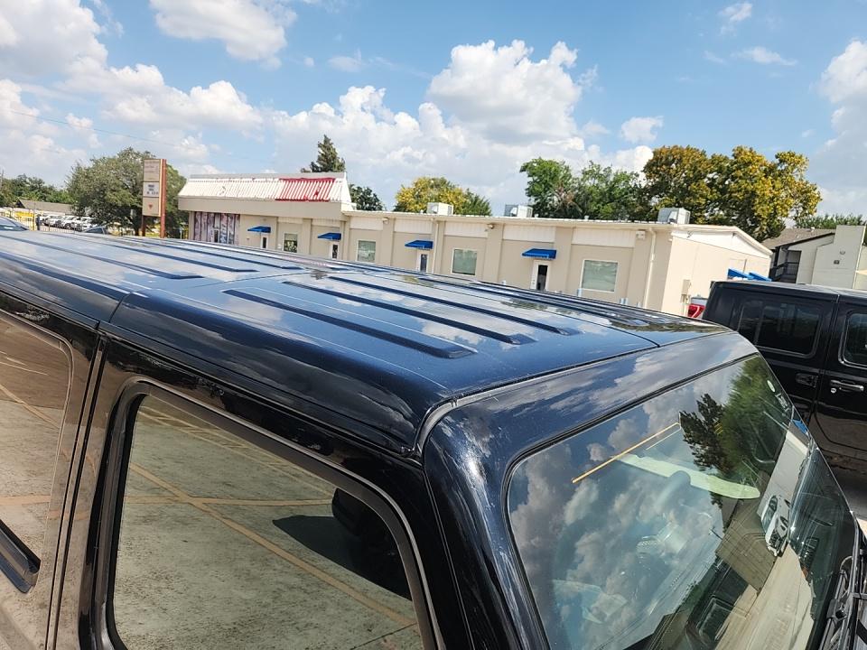 2024 Jeep Wrangler Sahara AWD