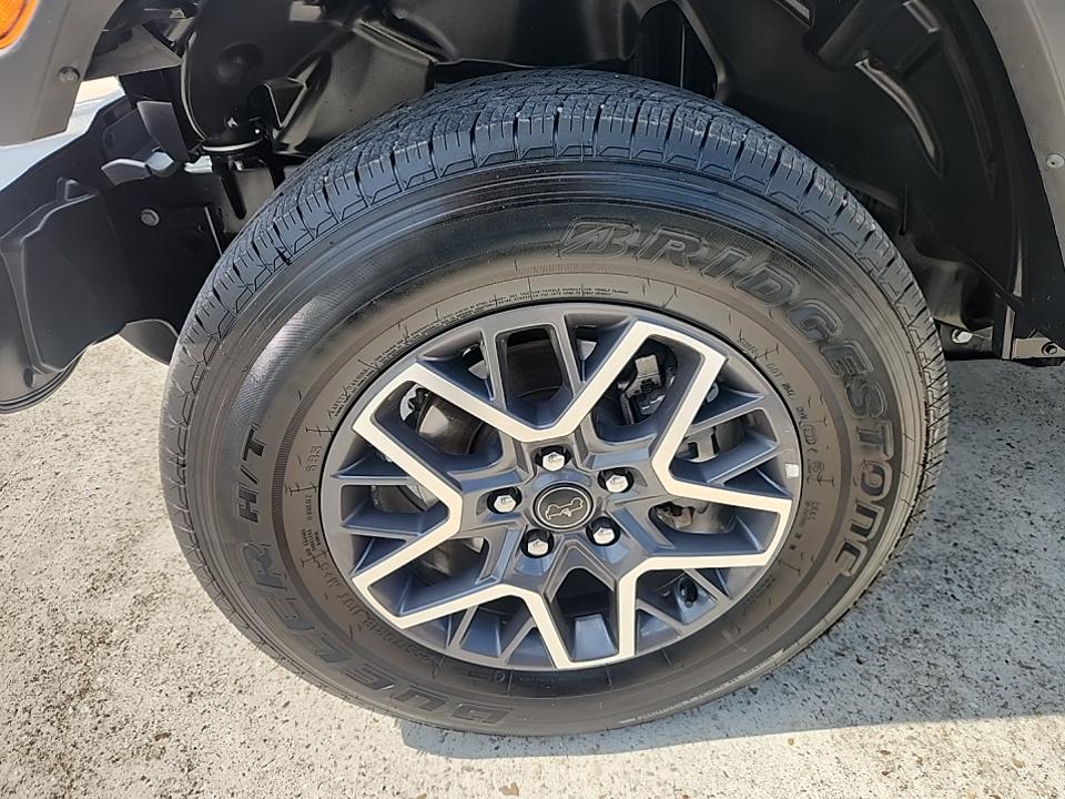 2024 Jeep Wrangler Sahara AWD