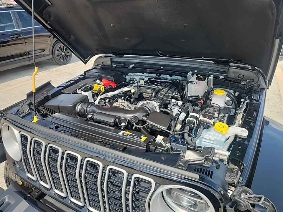 2024 Jeep Wrangler Sahara AWD