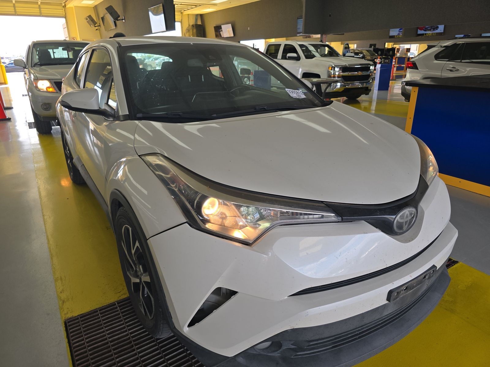 2018 Toyota C-HR XLE Premium FWD