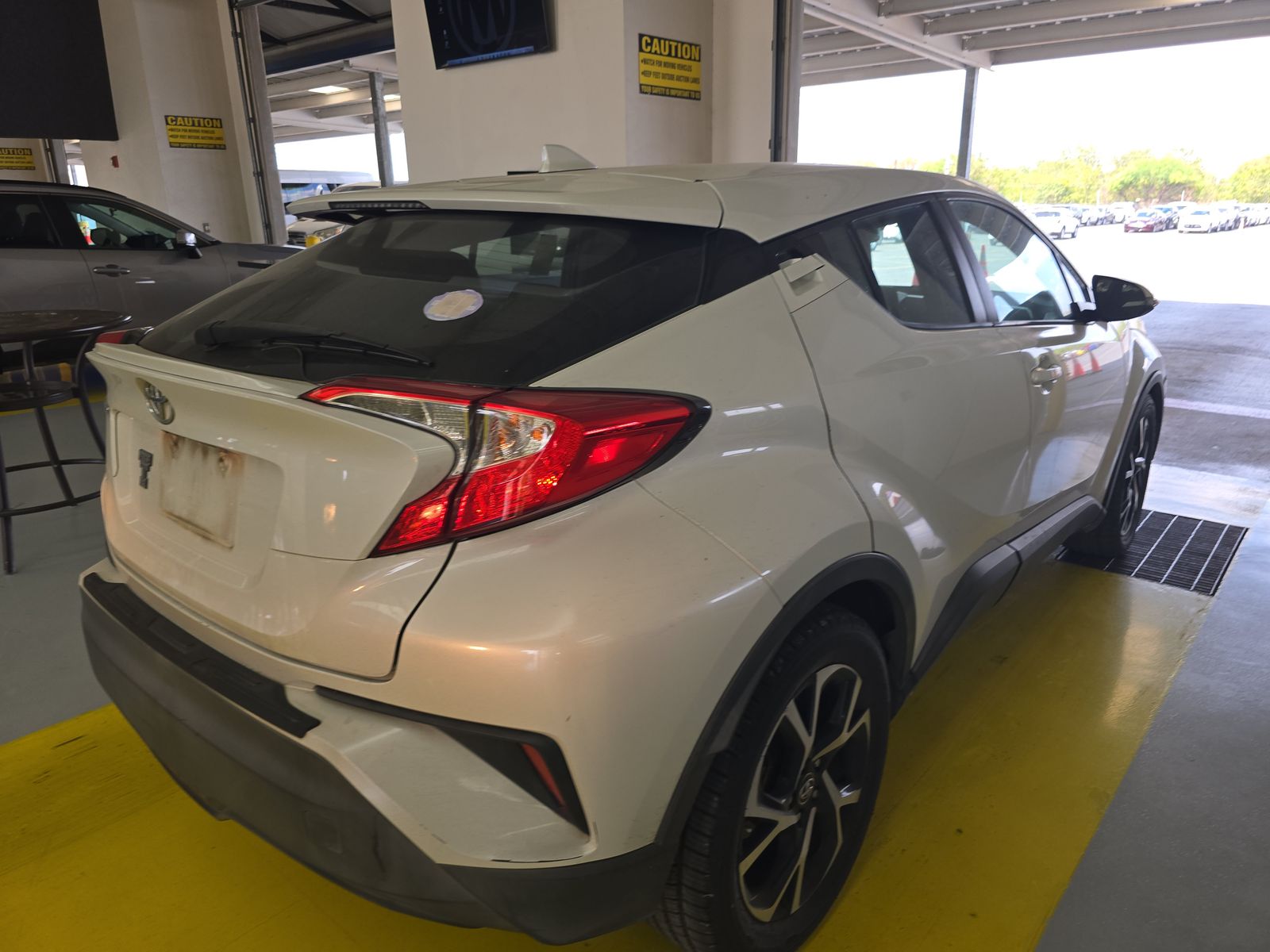 2018 Toyota C-HR XLE Premium FWD