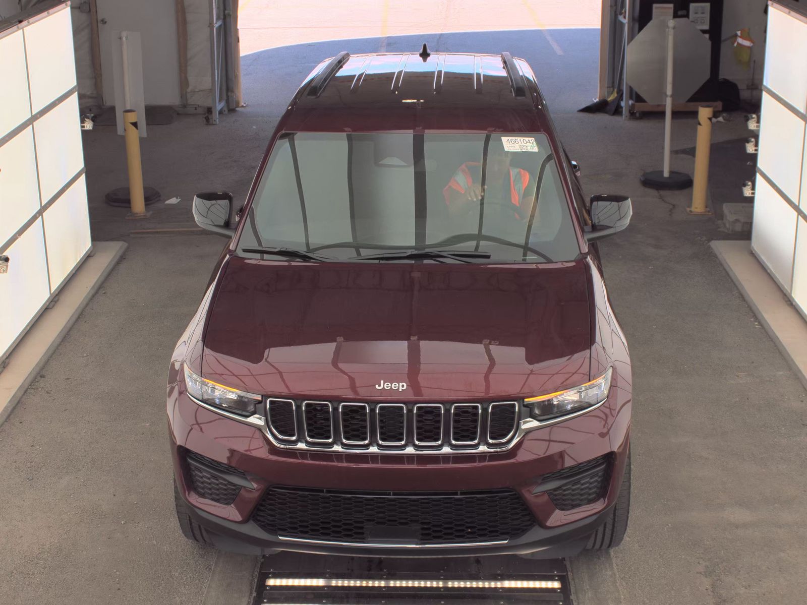 2024 Jeep Grand Cherokee Laredo AWD
