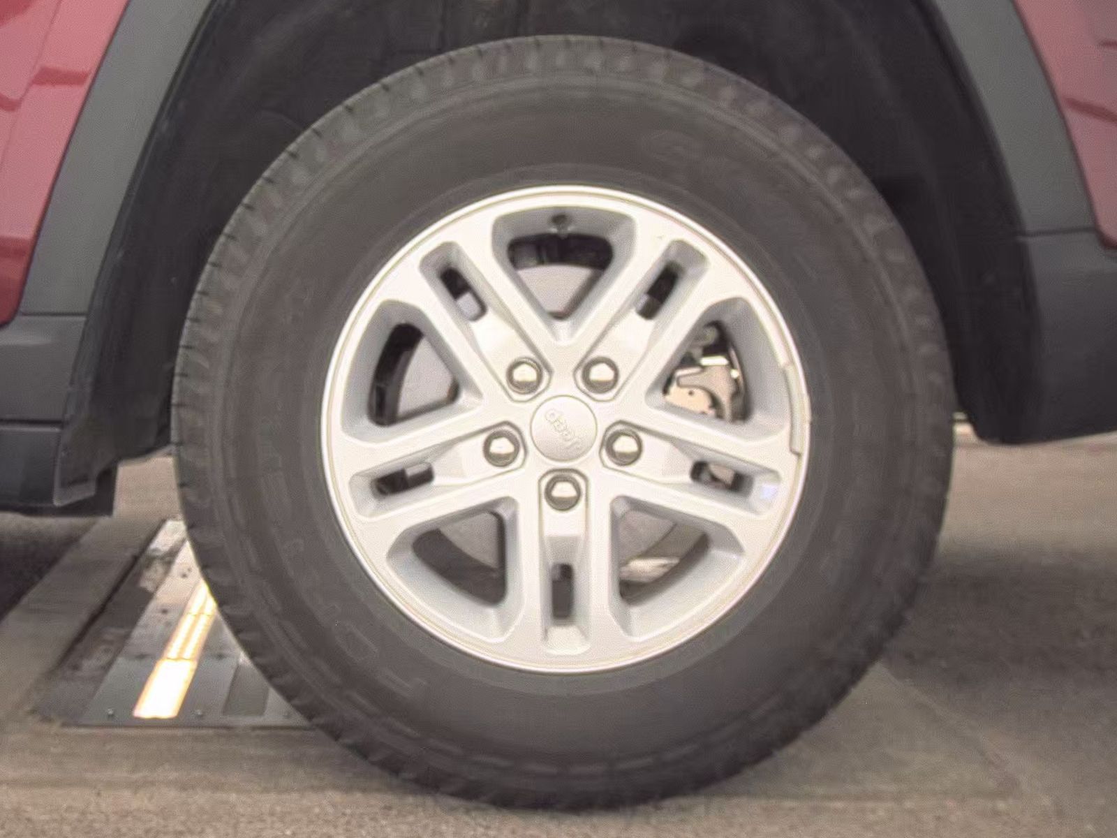 2024 Jeep Grand Cherokee Laredo AWD