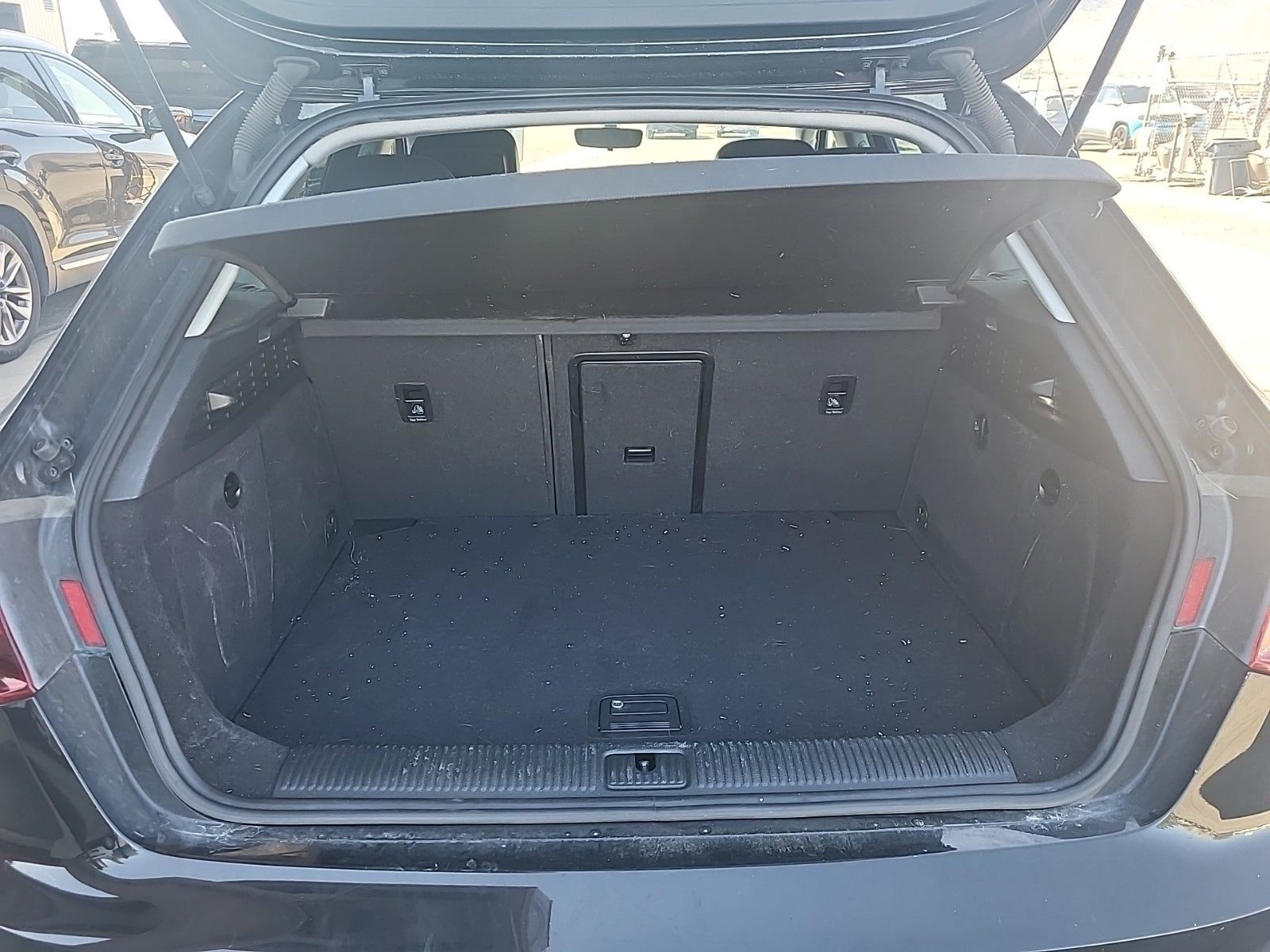 2016 Audi A3 e-tron Premium FWD