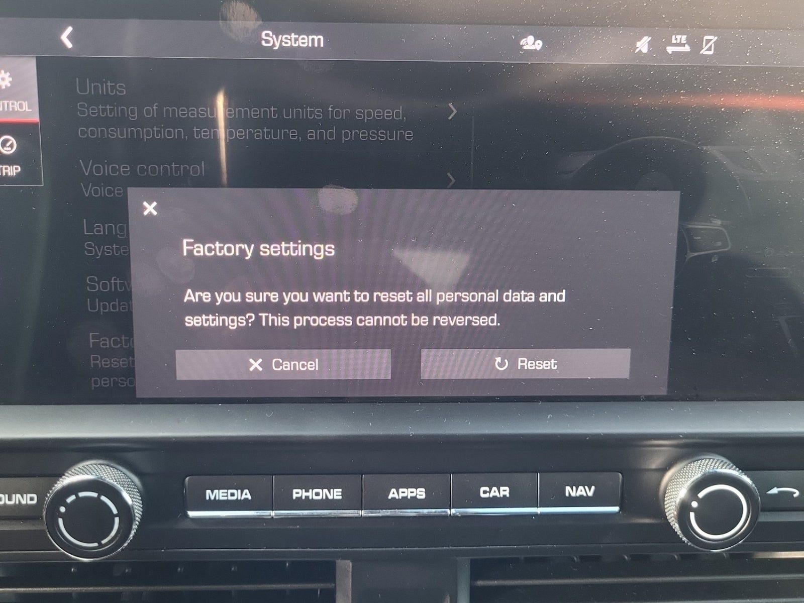 2020 Porsche Macan Base AWD