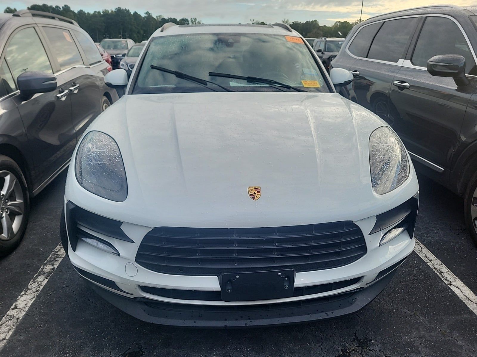 2020 Porsche Macan Base AWD