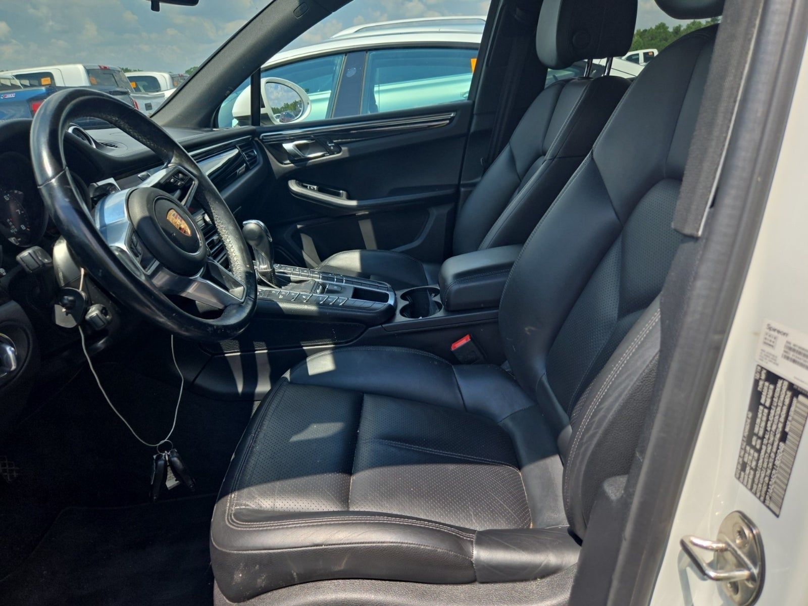 2020 Porsche Macan Base AWD