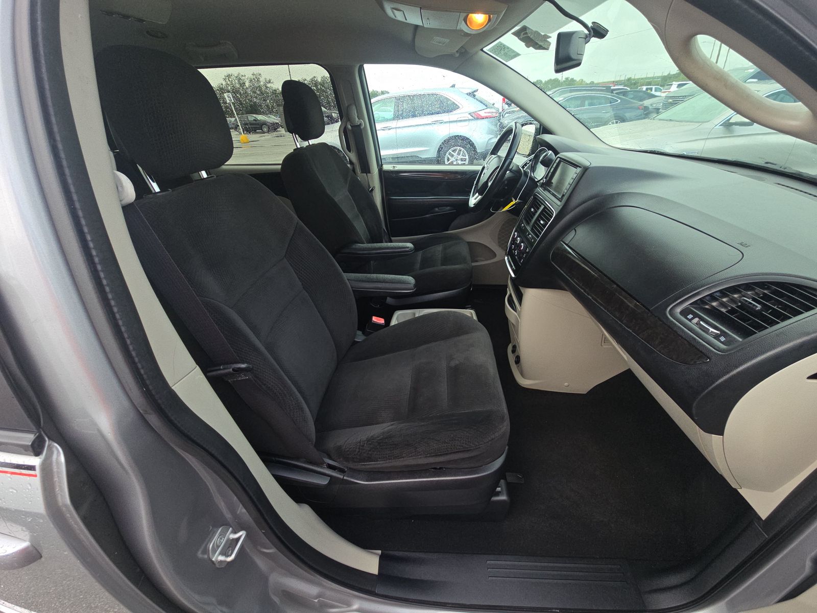 2016 Dodge Grand Caravan SE FWD