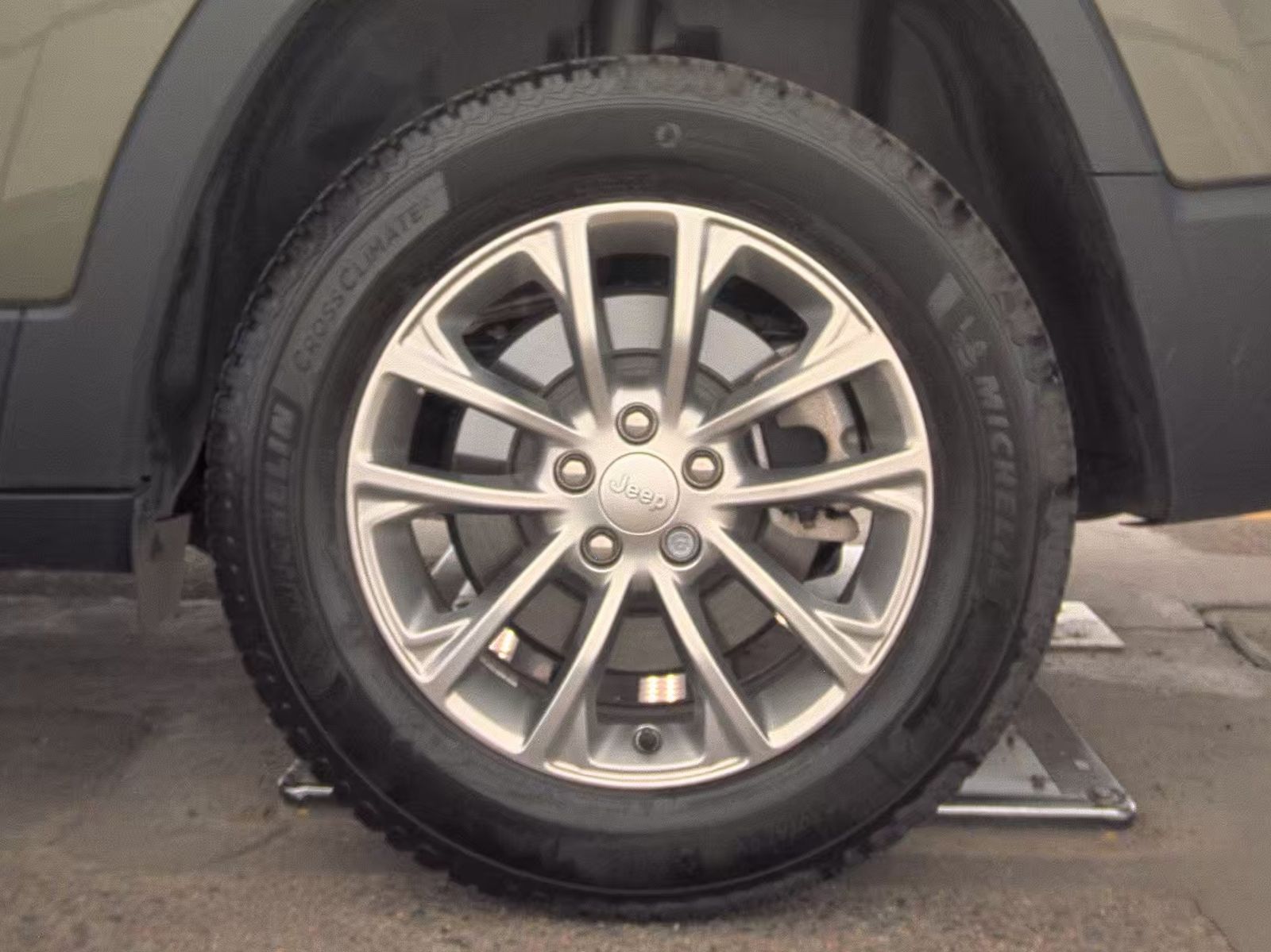 2021 Jeep Cherokee Latitude Lux AWD