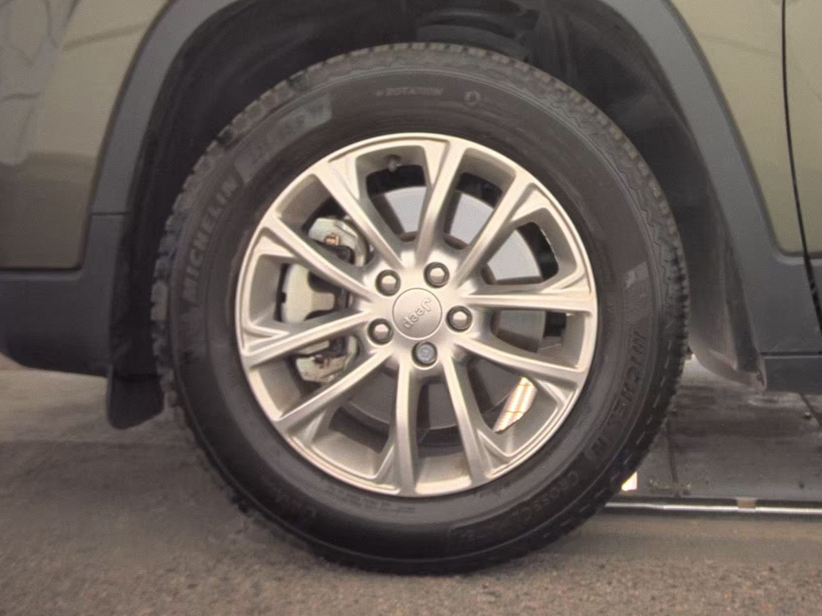 2021 Jeep Cherokee Latitude Lux AWD