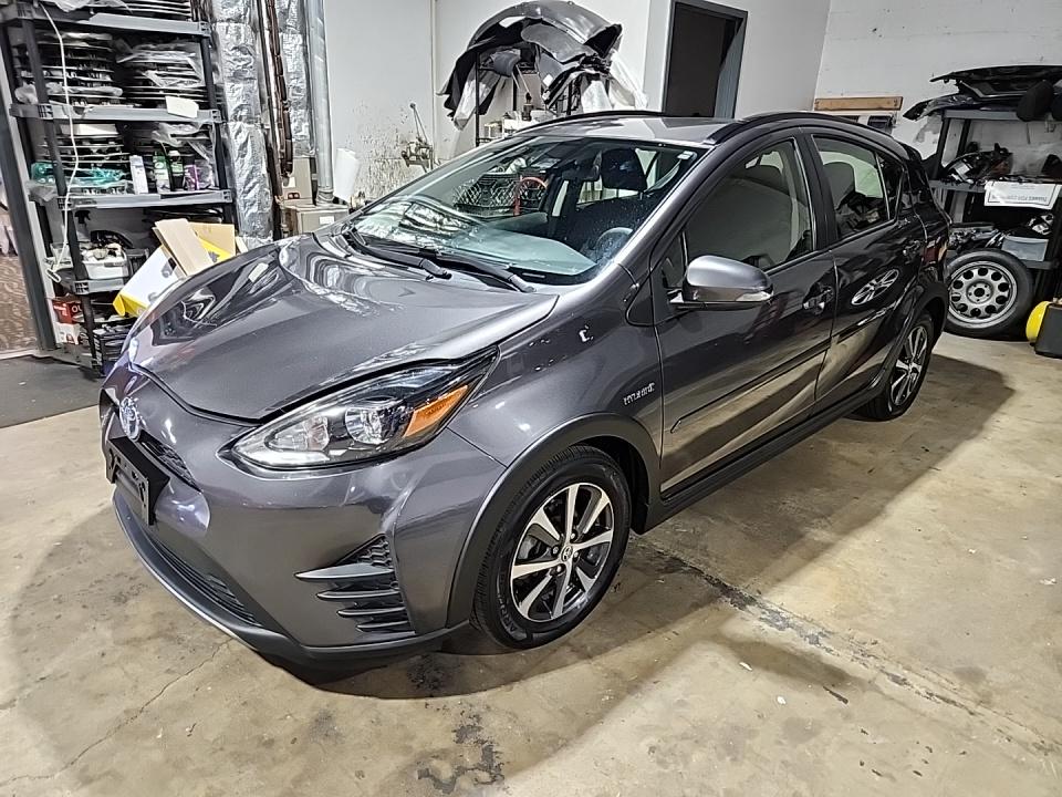 2019 Toyota Prius c L FWD