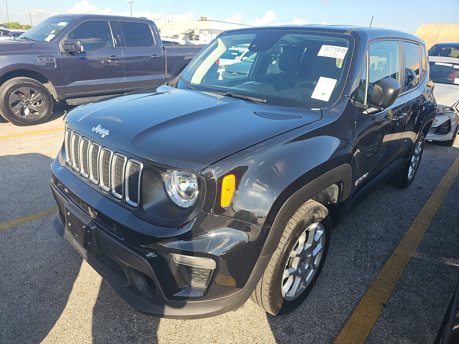 2023 Jeep Renegade Latitude AWD
