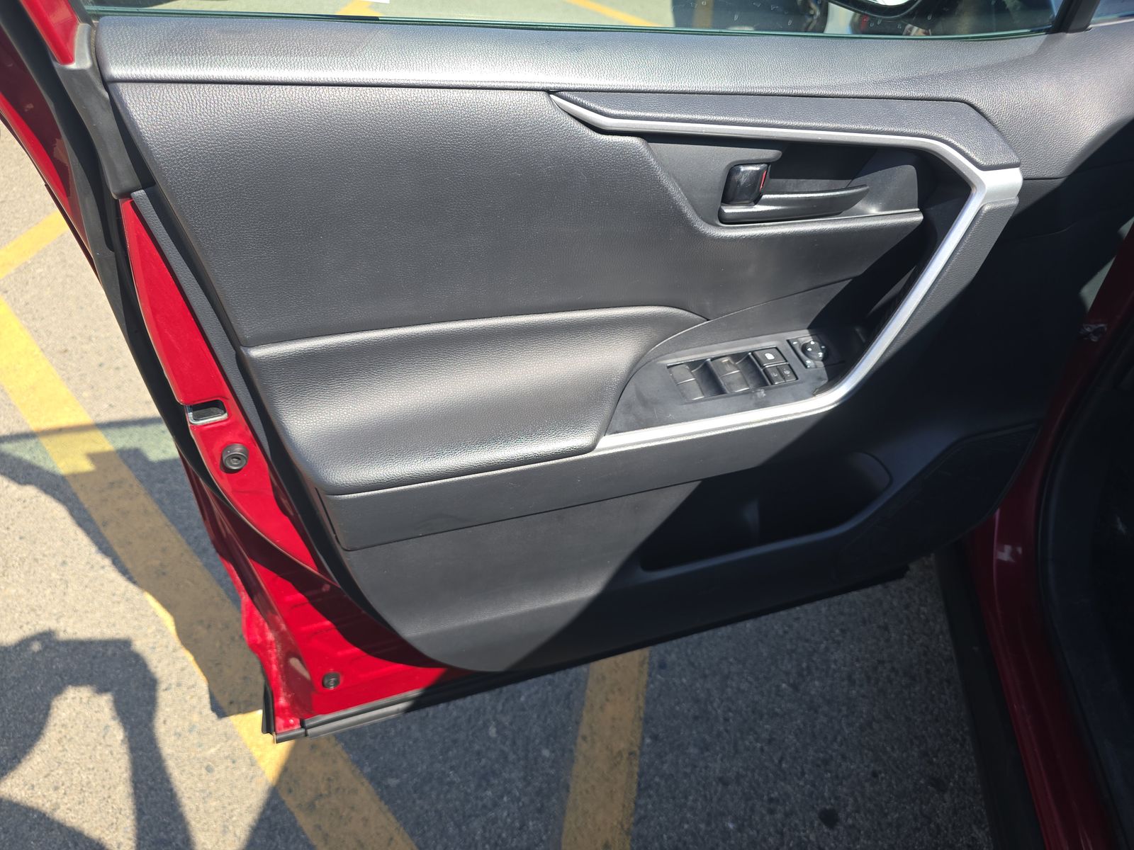 2019 Toyota RAV4 LE FWD