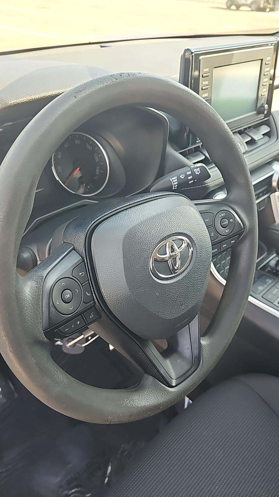 2019 Toyota RAV4 LE FWD