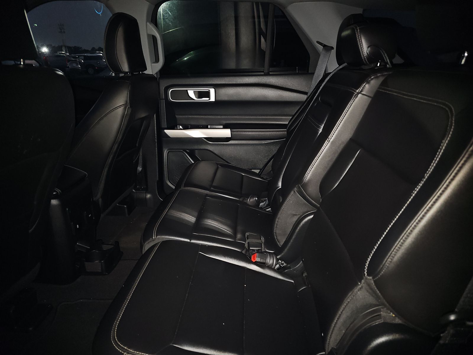 2024 Ford Explorer XLT RWD