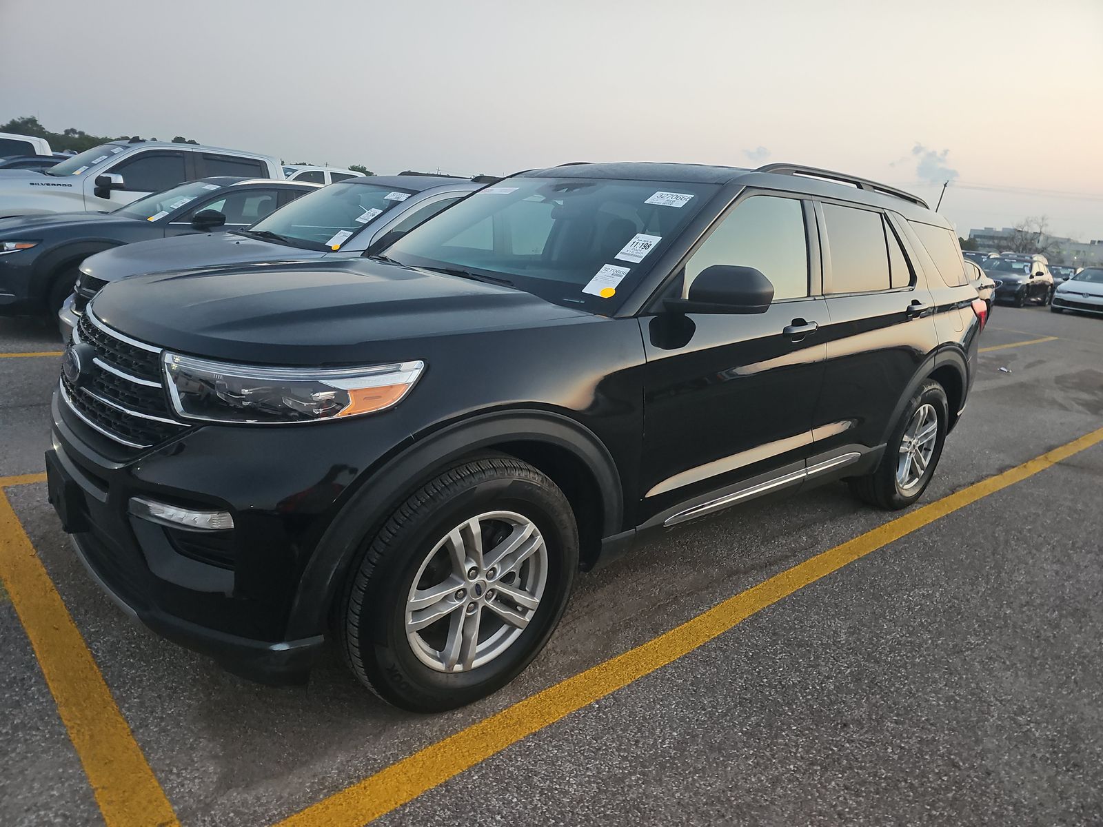 2024 Ford Explorer XLT RWD