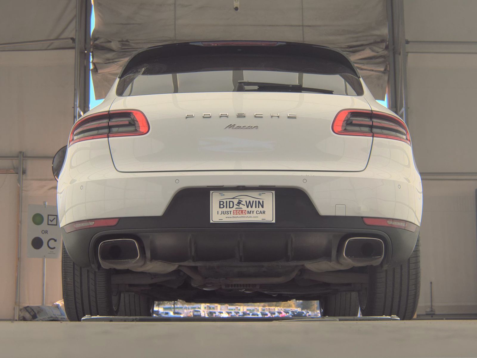 2017 Porsche Macan Base AWD