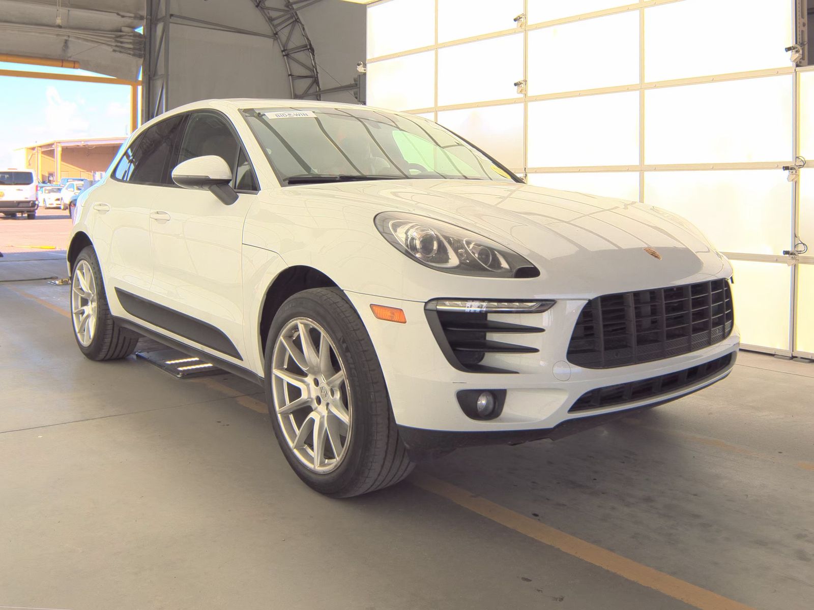 2017 Porsche Macan Base AWD