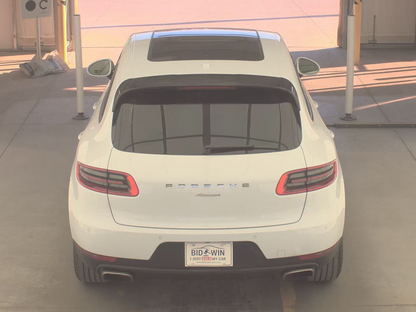 2017 Porsche Macan Base AWD