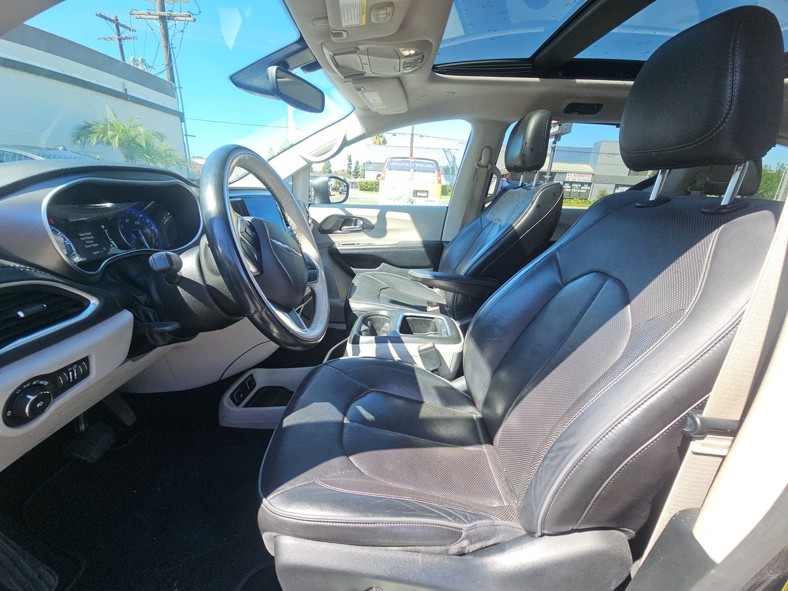 2019 Chrysler Pacifica Limited FWD