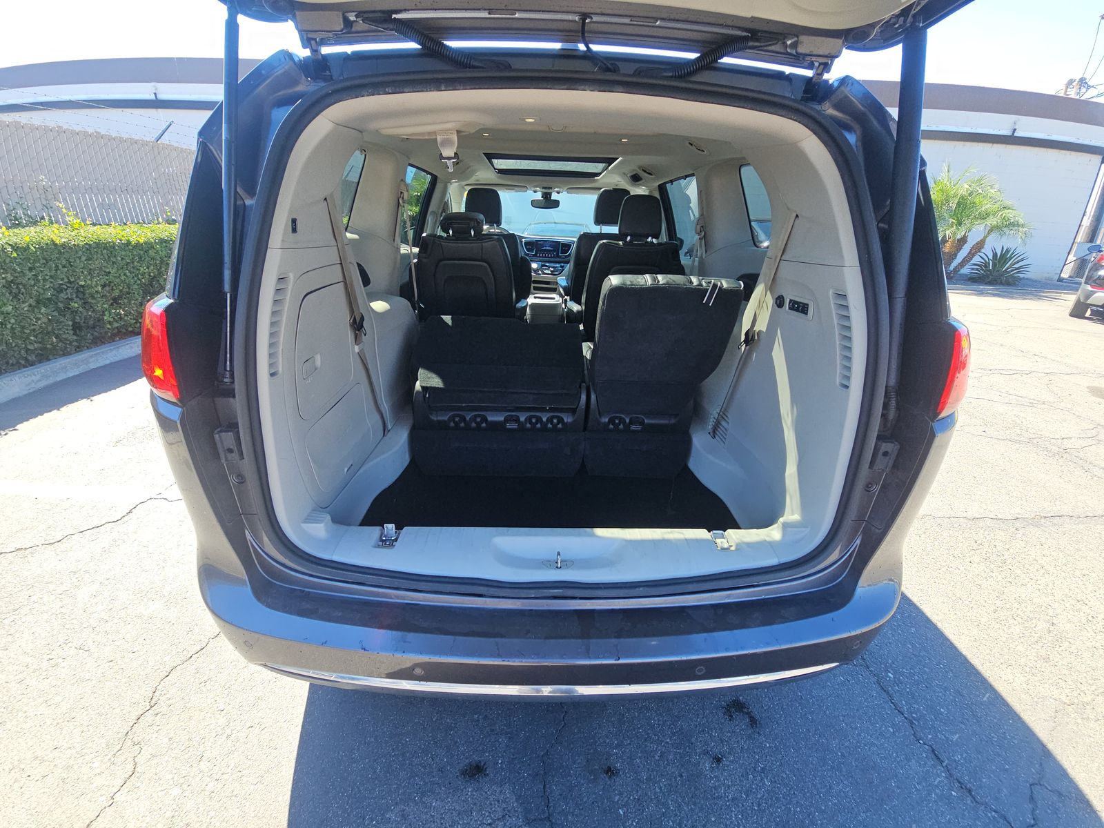 2019 Chrysler Pacifica Limited FWD